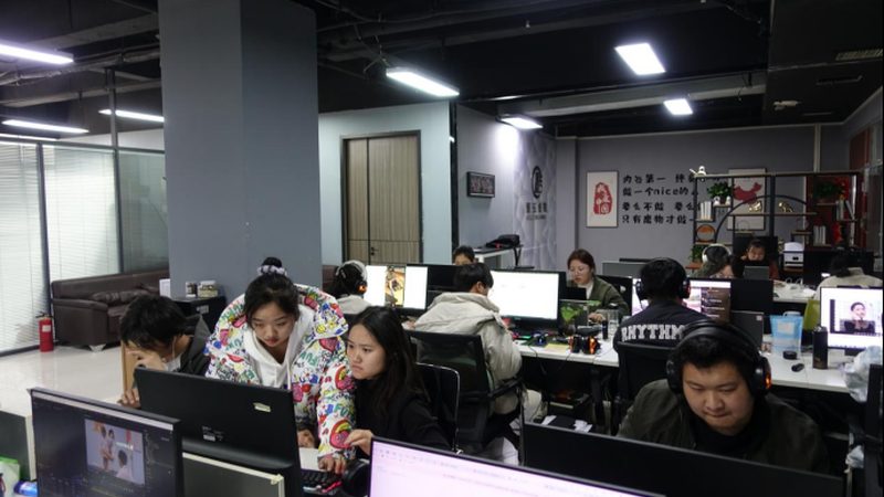 拍摄代理的技术实力是决定作品质量的关键。可以从以下几个方面进行考察：